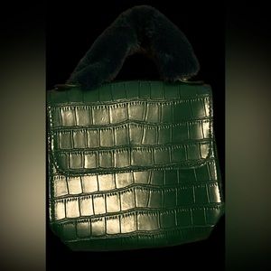 Emerald mini bag with faux fur handle